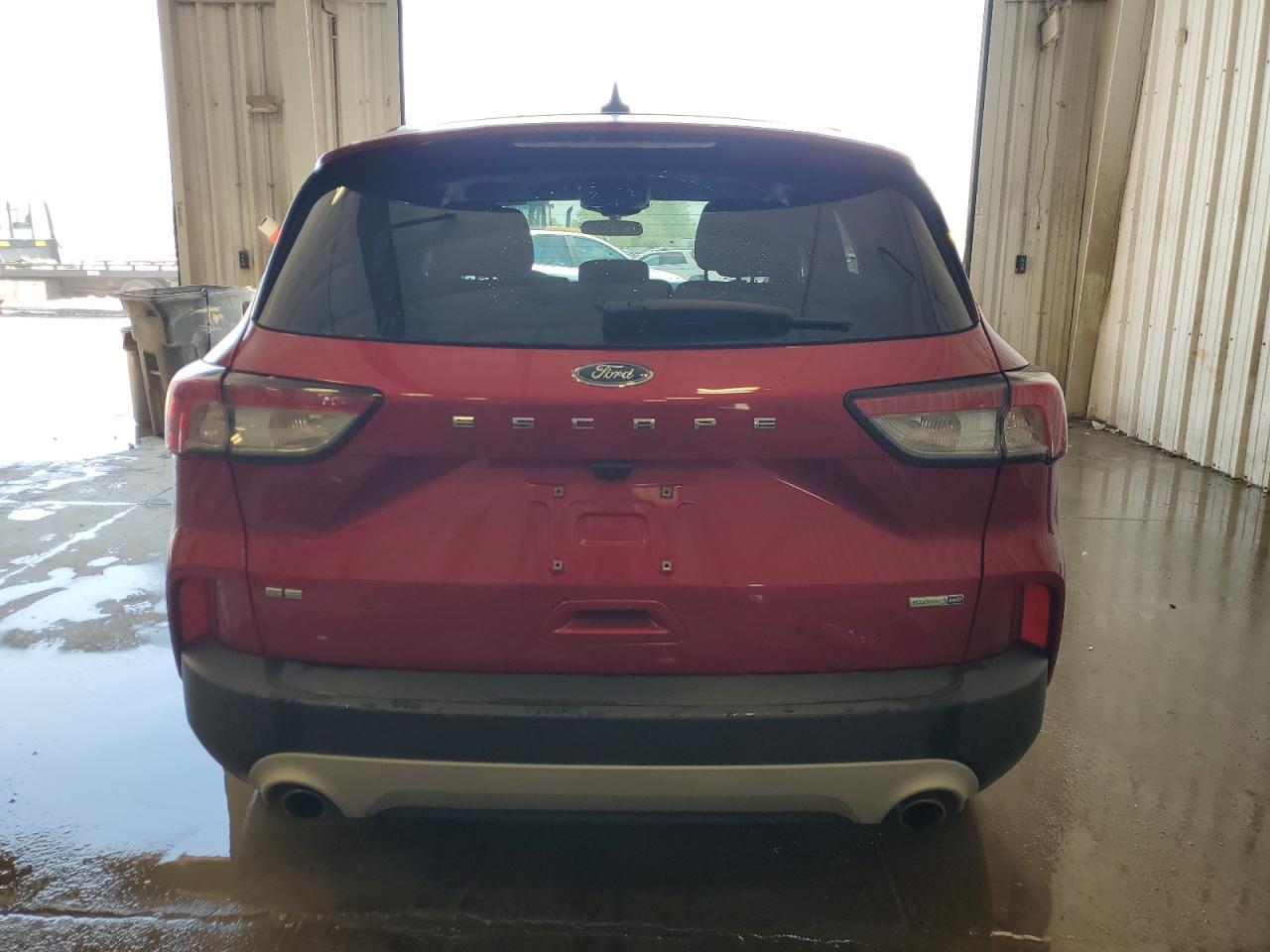 2020 Ford Escape Se - Фото 6