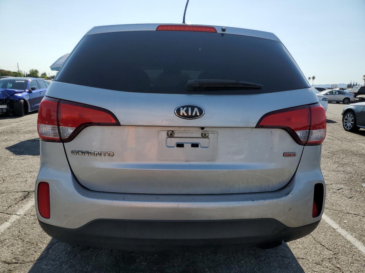 2015 Kia Sorento Lx - Image 6