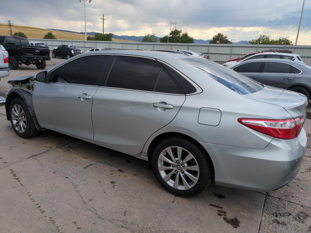 2016 Toyota Camry Le - Image 2