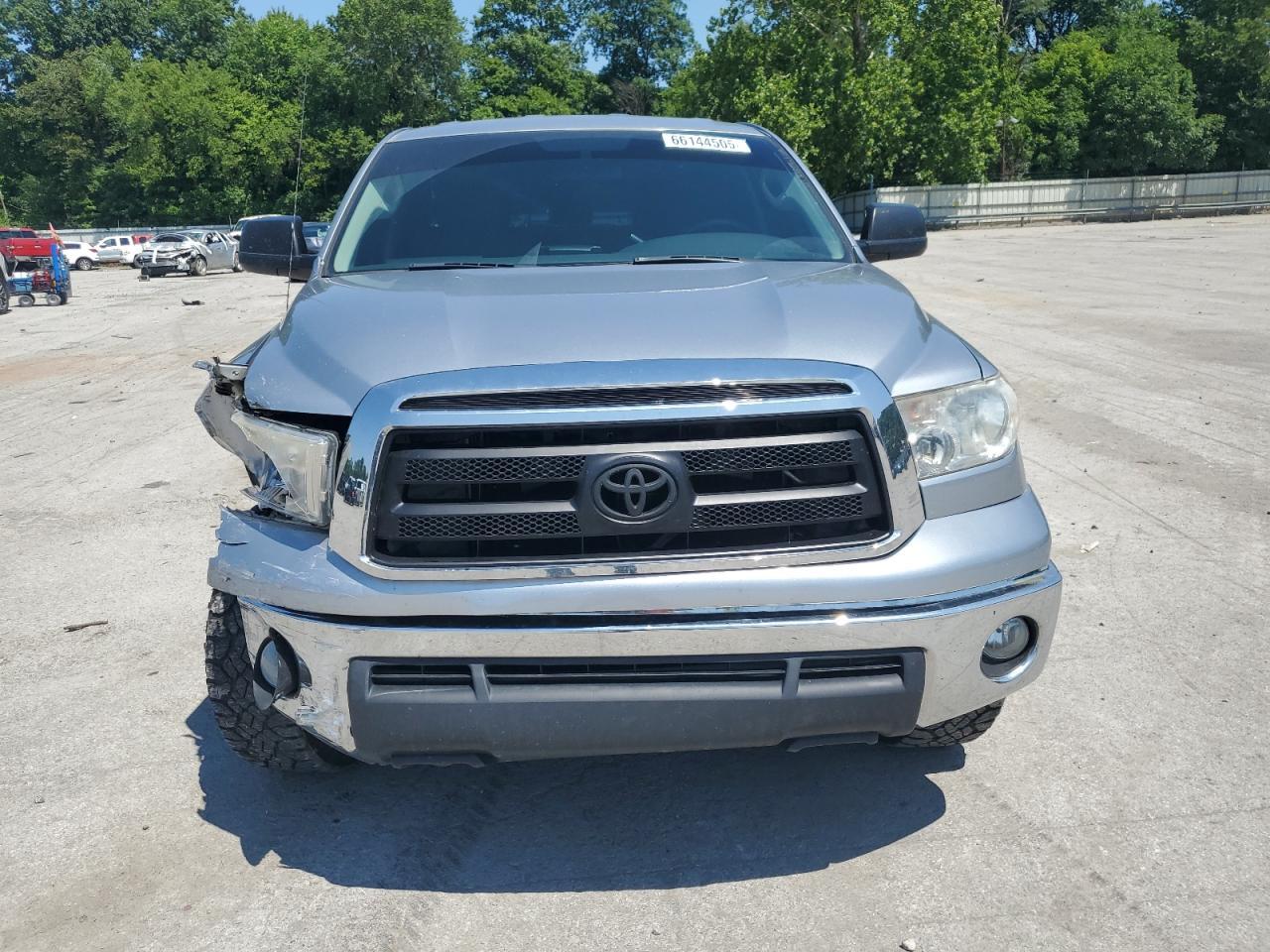2011 Toyota Tundra Double Cab Sr5 - Image 5