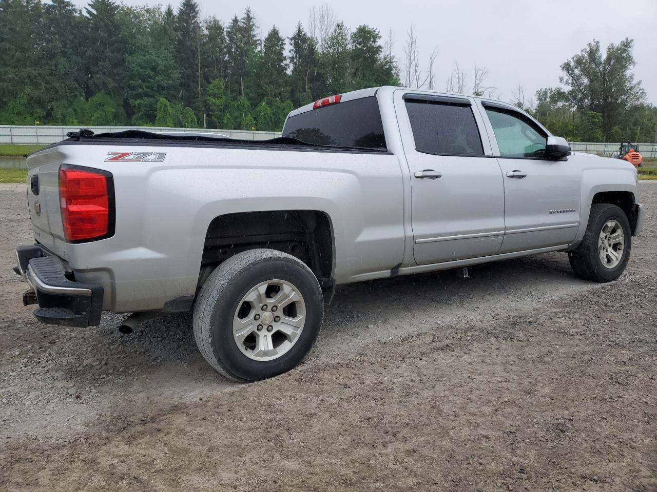 2017 Chevrolet Silverado K1500 Lt - Image 3