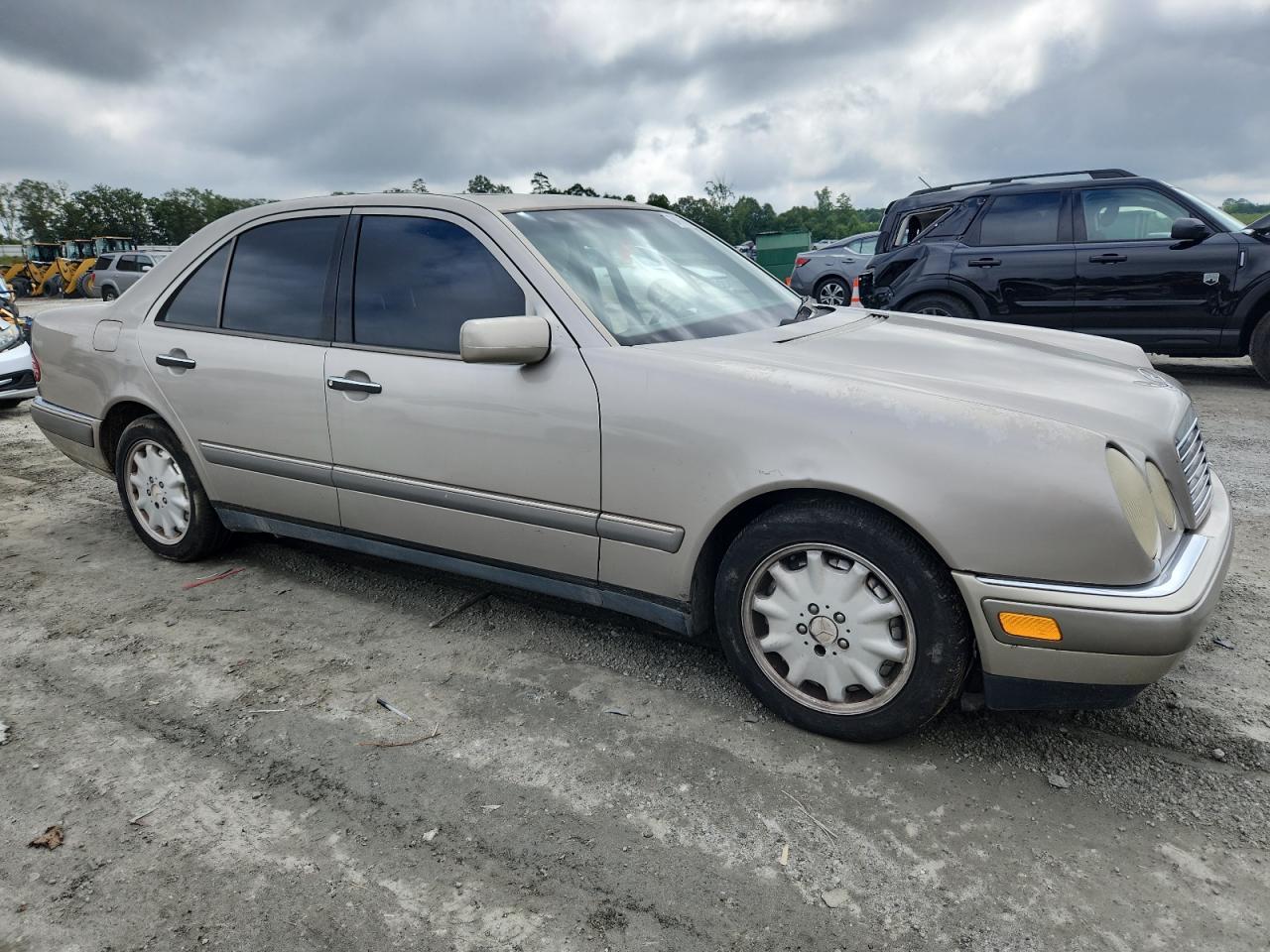 1997 Mercedes-Benz E 320 - Image 4