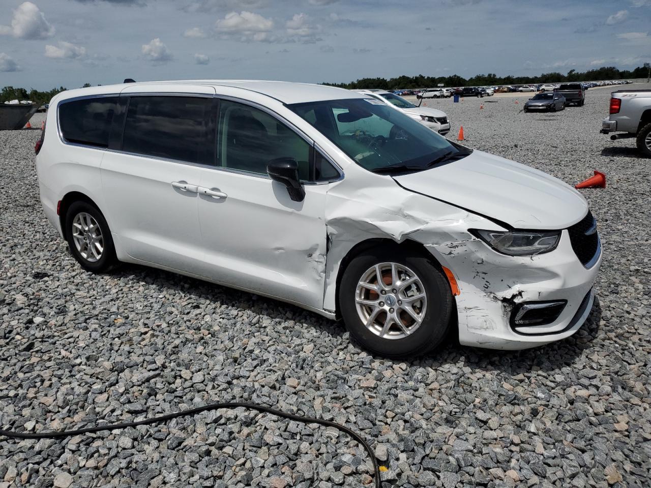 2024 Chrysler Pacifica Touring L - Фото 4