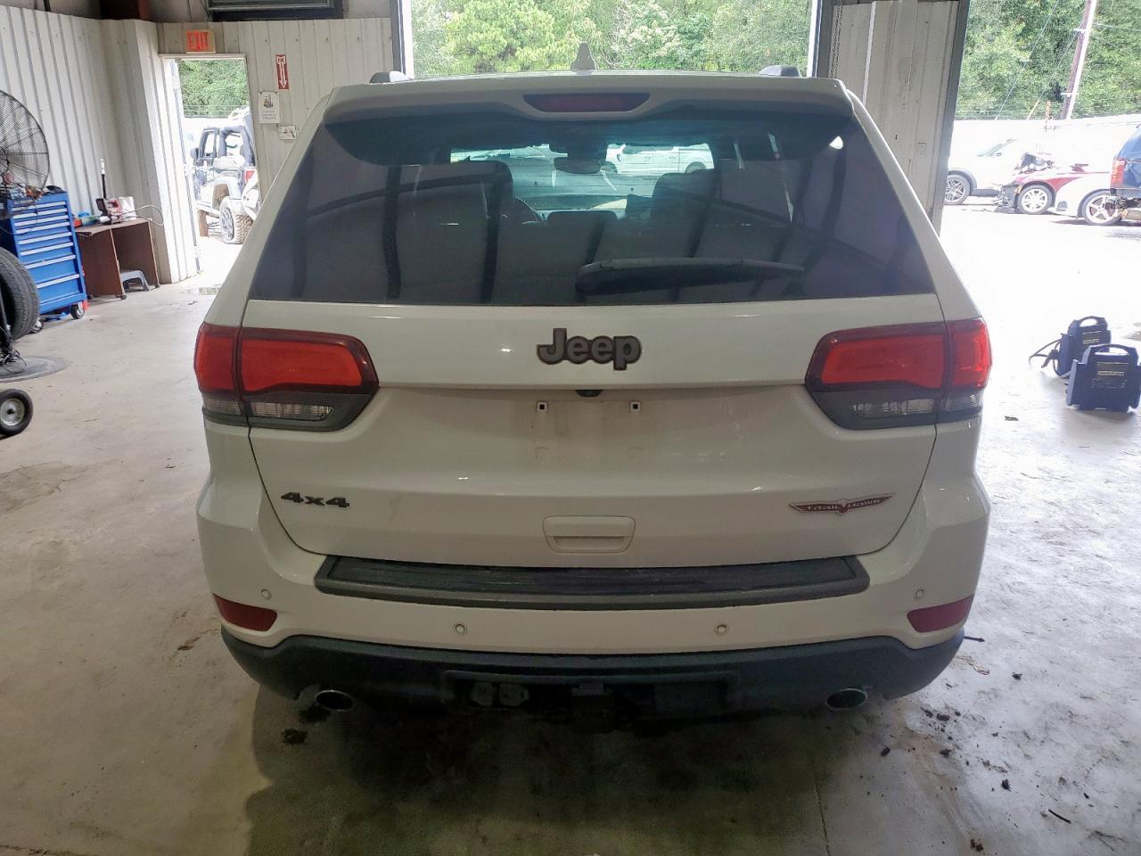 2017 Jeep Grand Cherokee Trailhawk - Фото 6