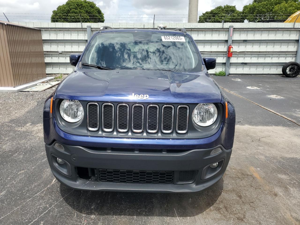 2018 Jeep Renegade Latitude - Image 5