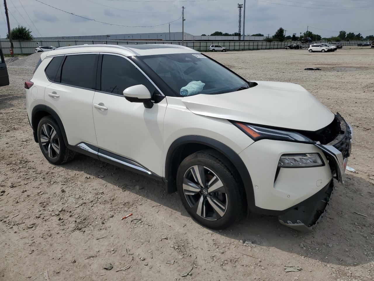 2021 Nissan Rogue Platinum - Фото 4