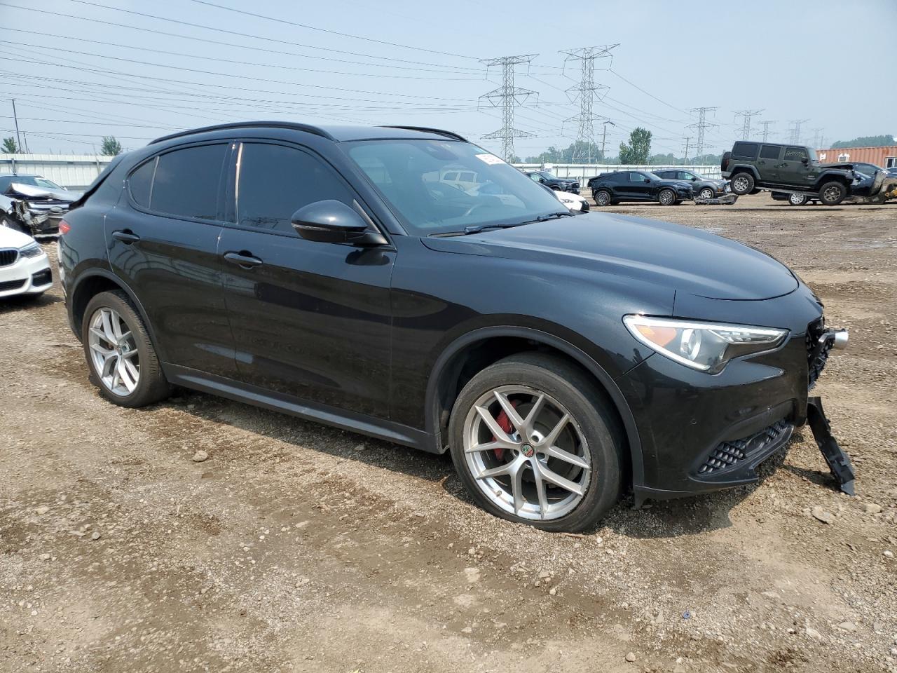 2019 Alfa Romeo Stelvio Ti - Image 4