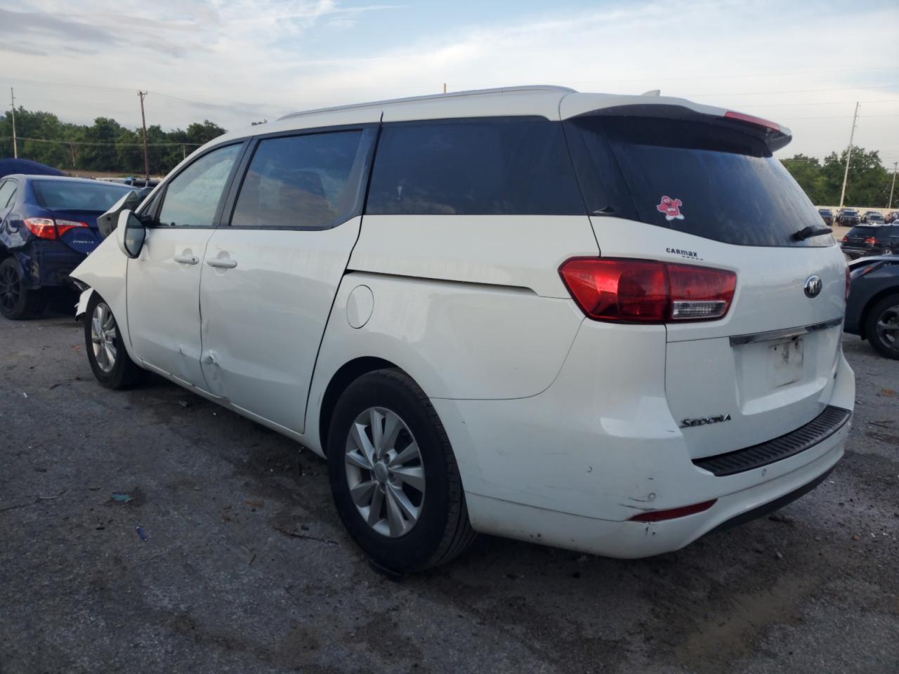 2016 Kia Sedona Lx - Фото 2