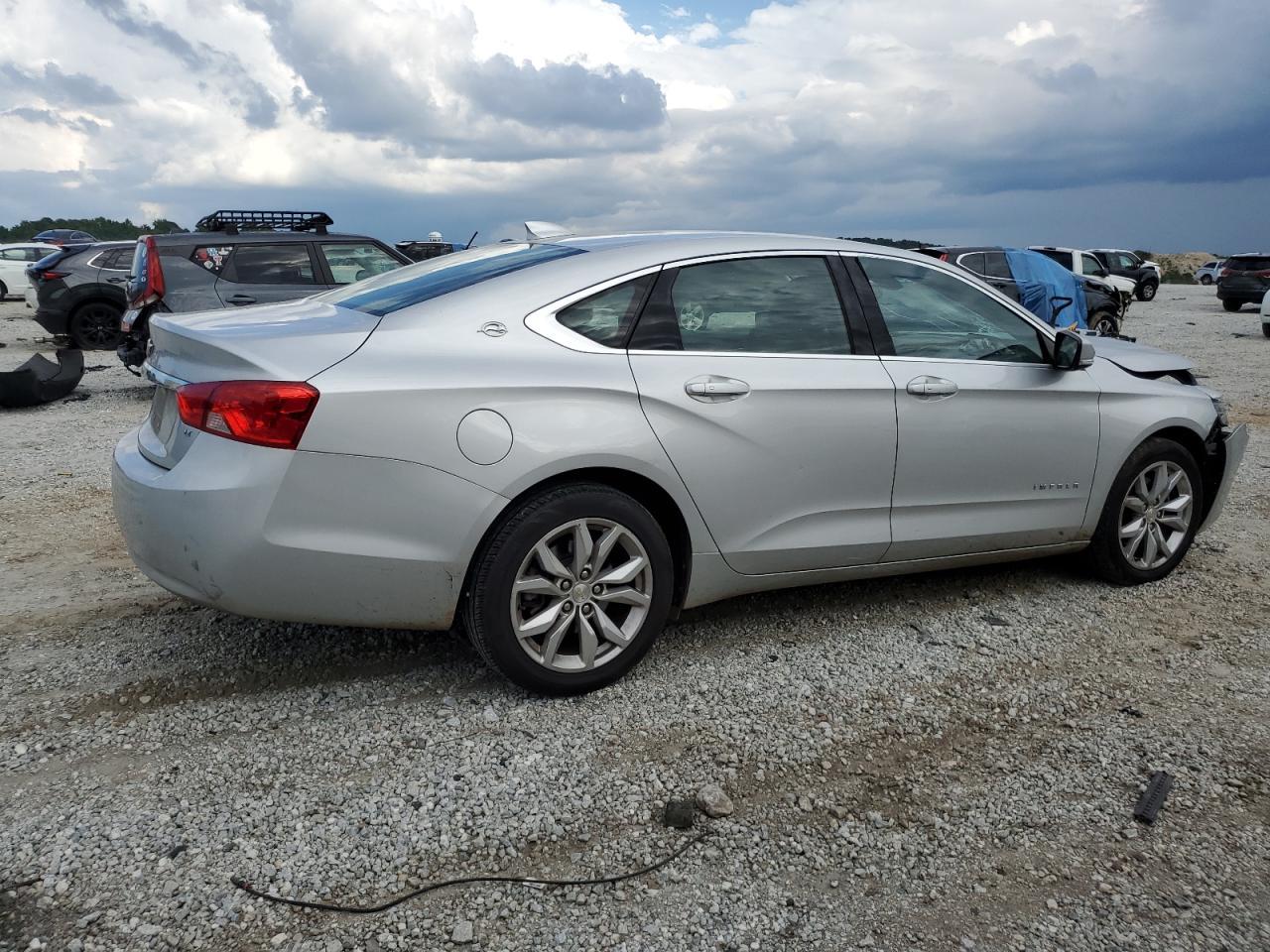 2018 Chevrolet Impala Lt - Image 3