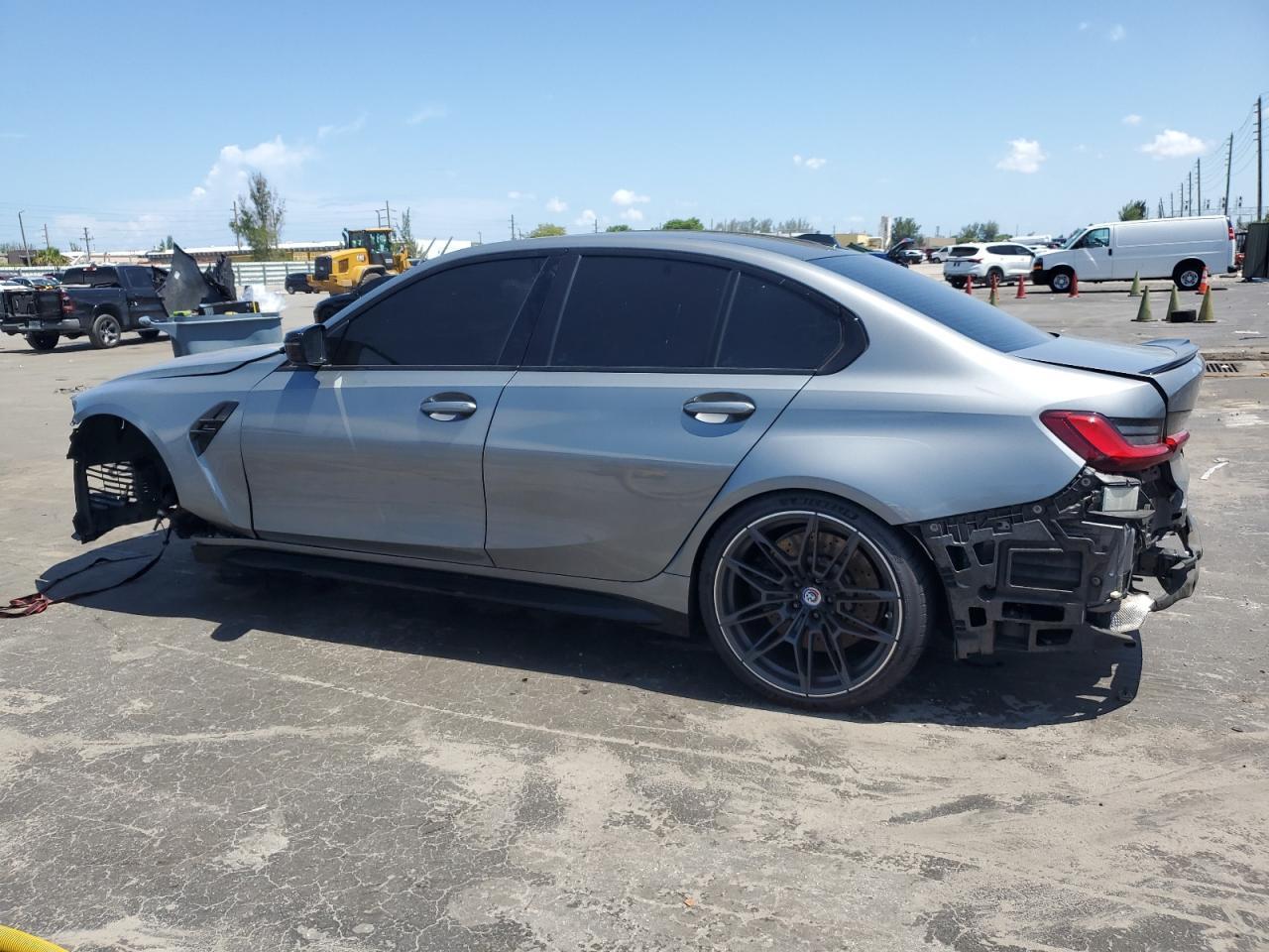 2023 BMW M3 Competition - Фото 2