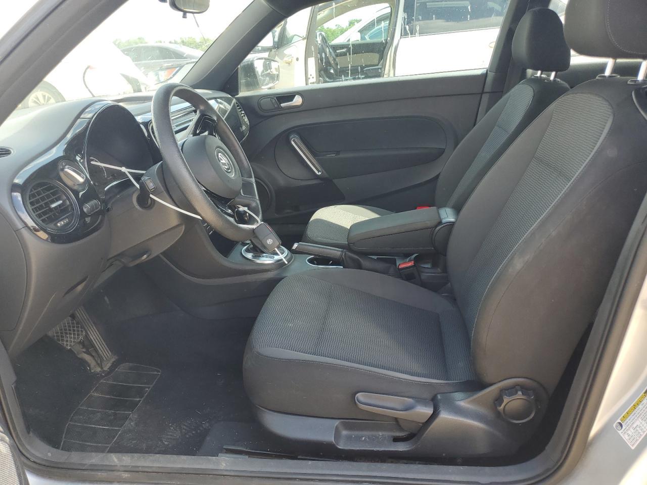 2014 Volkswagen Beetle - Image 7