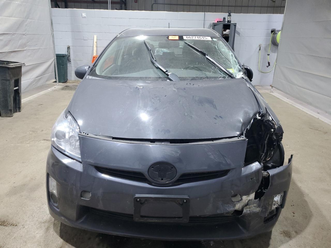 2011 Toyota Prius Two - Фото 5