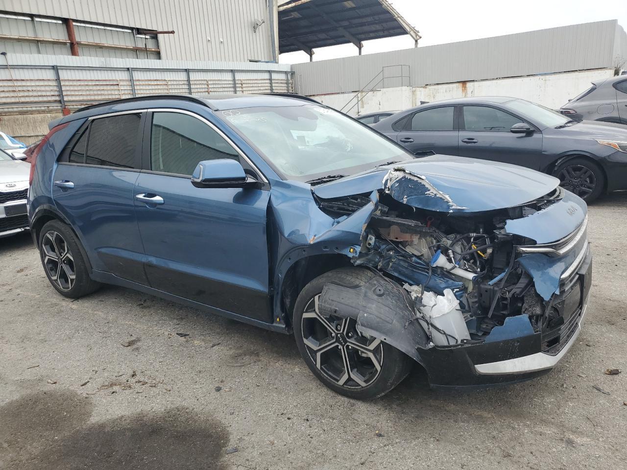 2023 Kia Niro Sx - Image 4