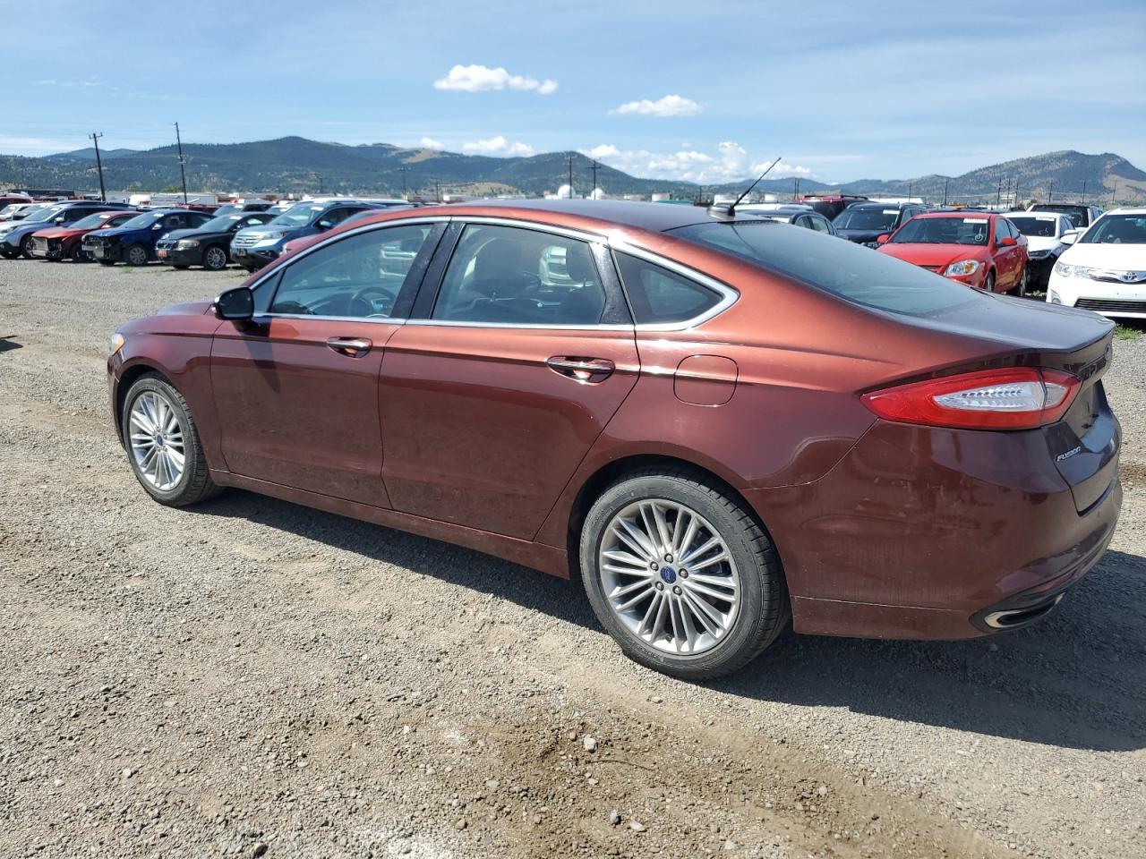 2016 Ford Fusion Se - Image 2