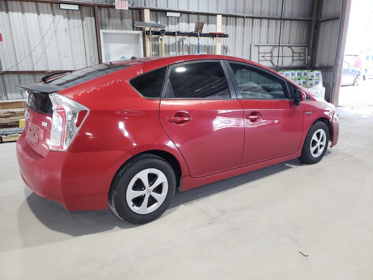 2015 Toyota Prius - Фото 3