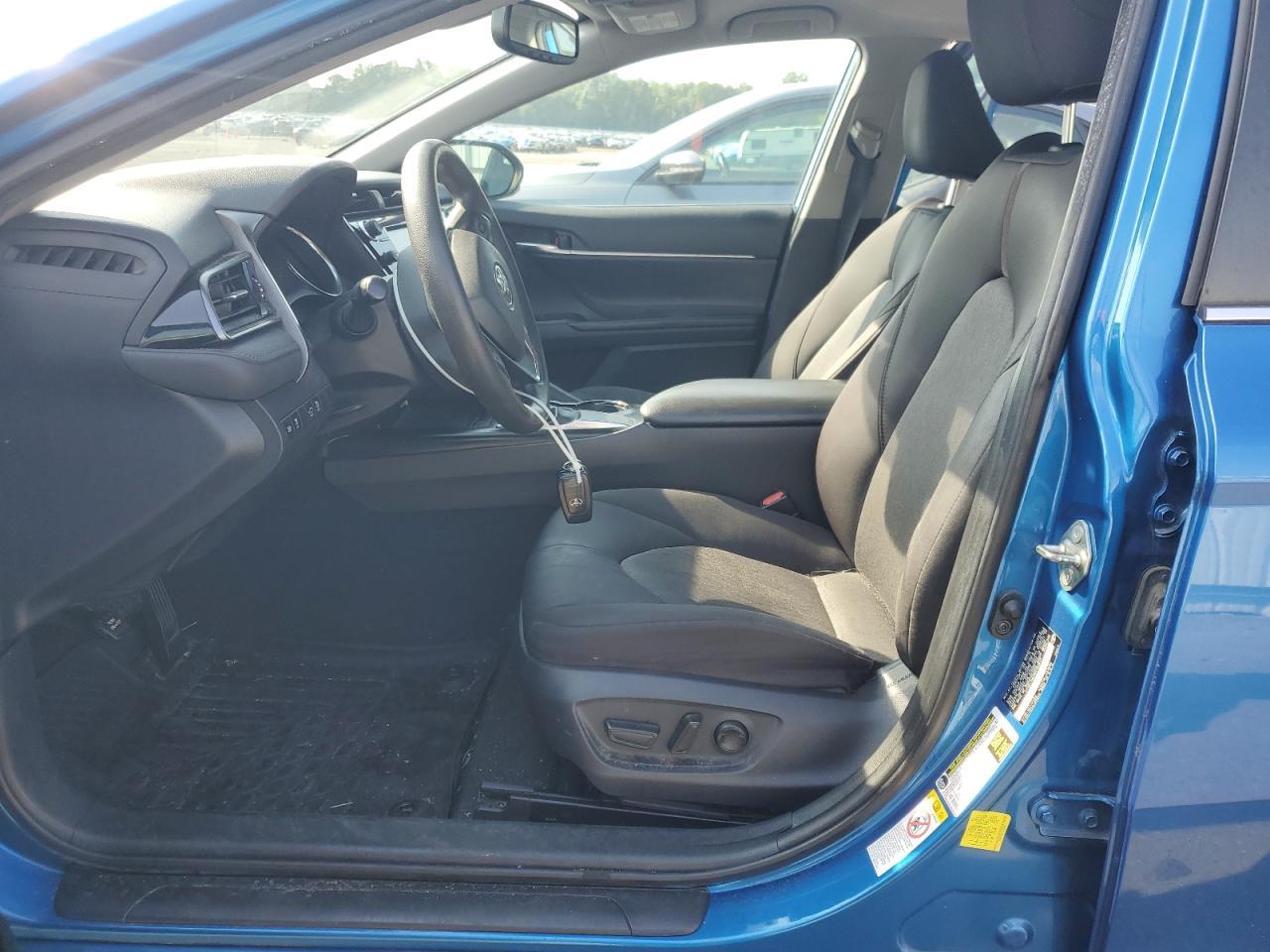 2019 Toyota Camry L - Image 7