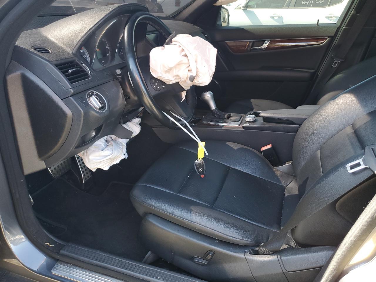 2011 Mercedes-Benz C 300 - Фото 7