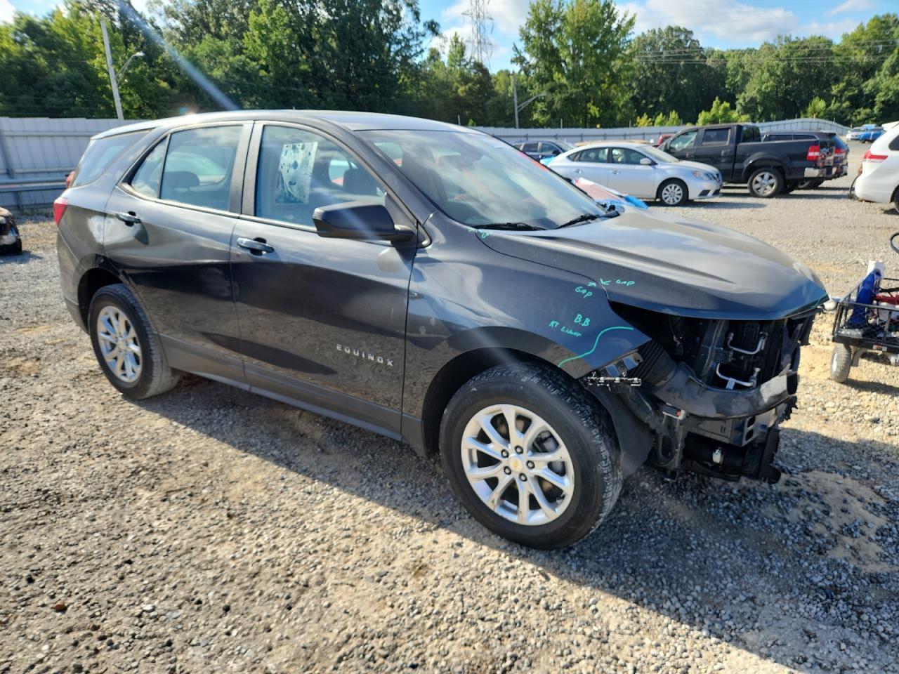 2020 Chevrolet Equinox Ls - Image 4