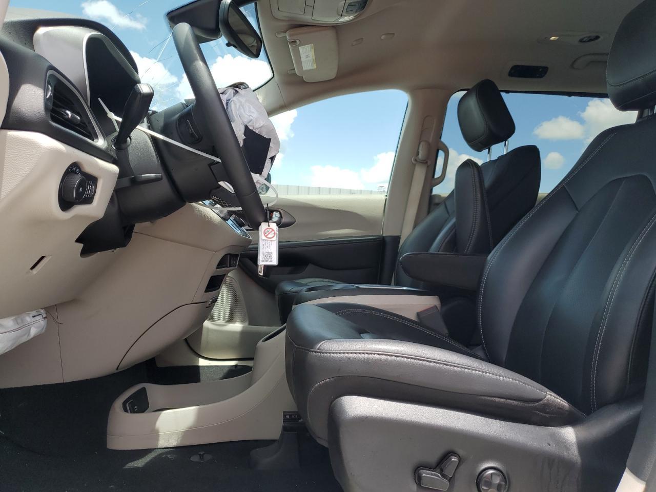 2024 Chrysler Pacifica Touring L - Фото 7