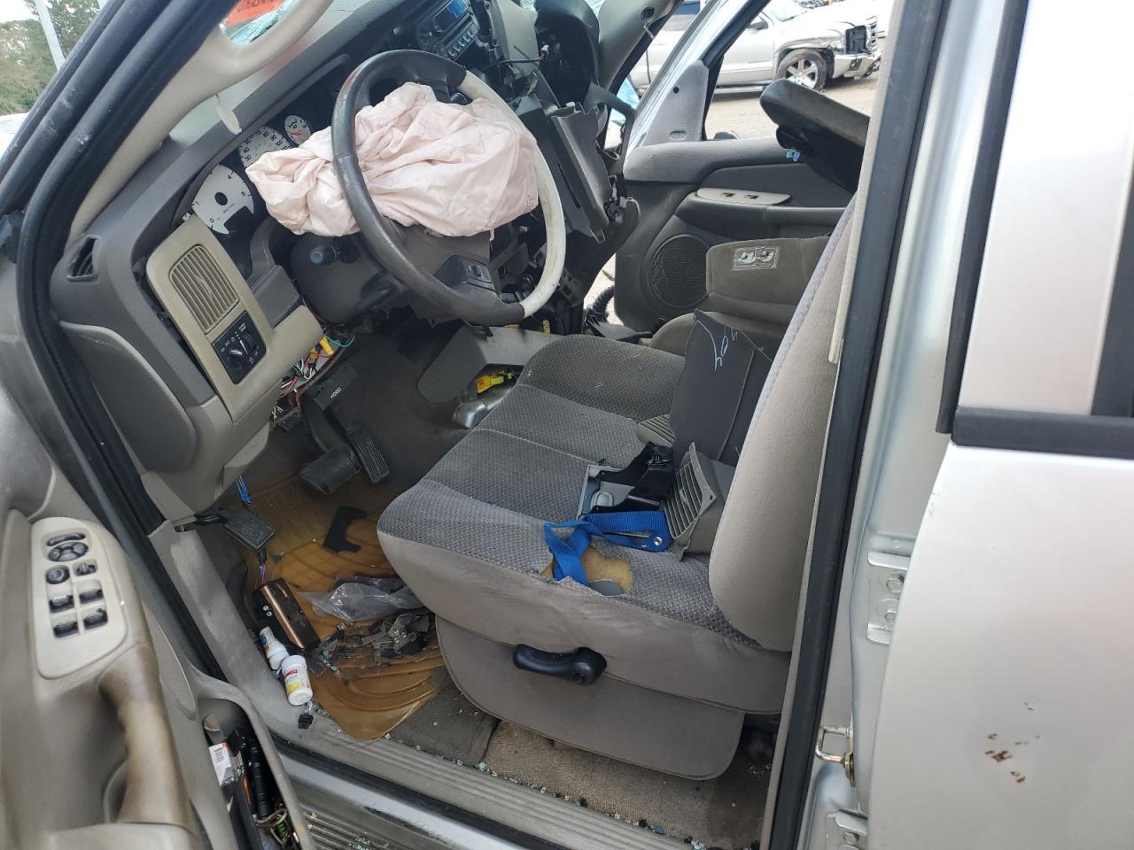 2005 Dodge Ram 2500 St - Image 7