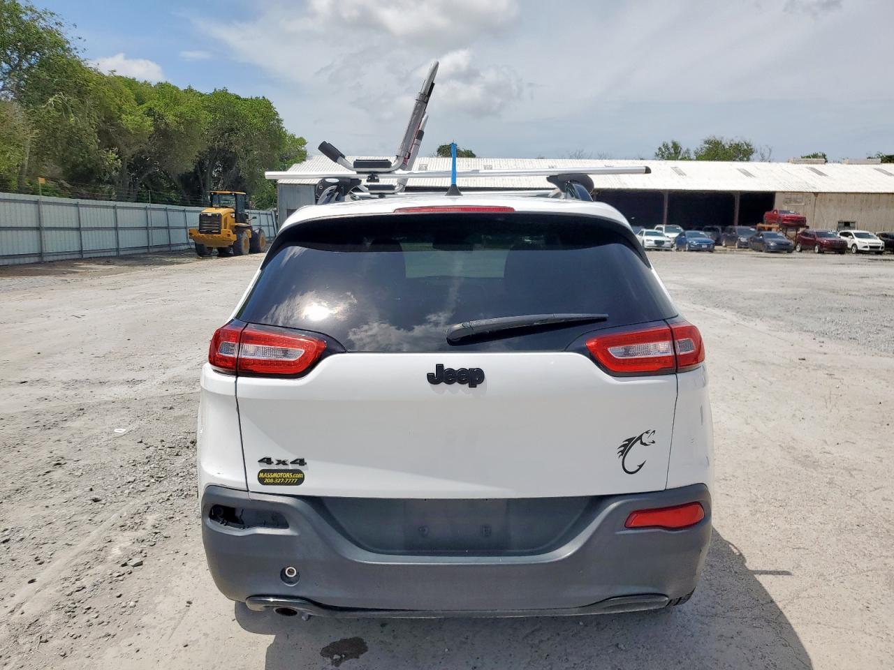 2017 Jeep Cherokee Sport - Image 6