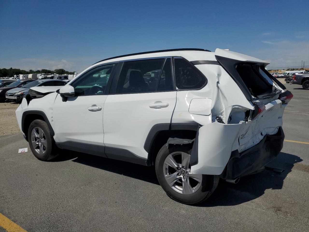 2023 Toyota Rav4 Xle - Фото 2