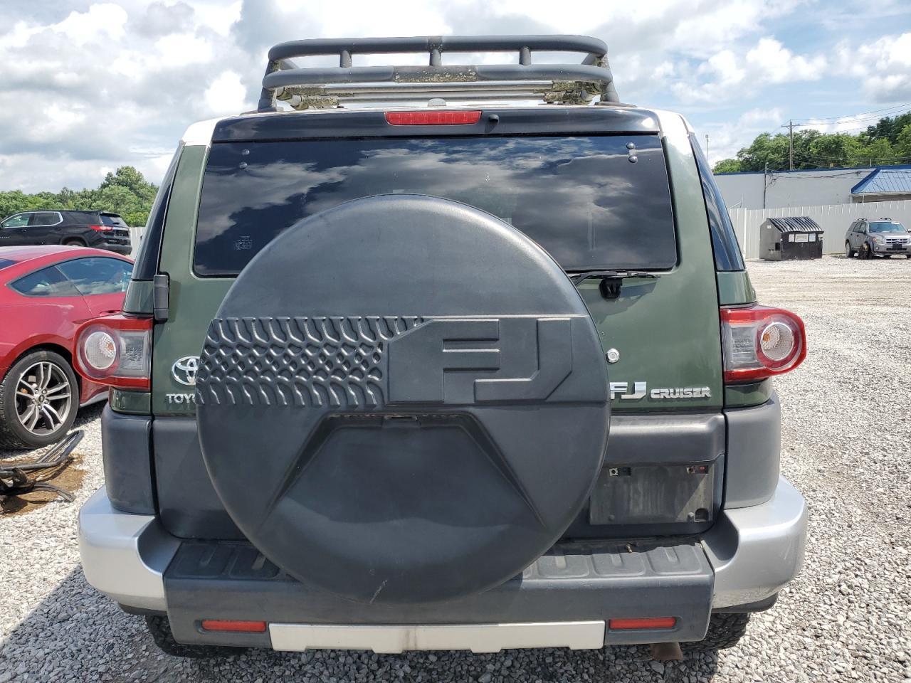 2014 Toyota Fj Cruiser - Фото 6