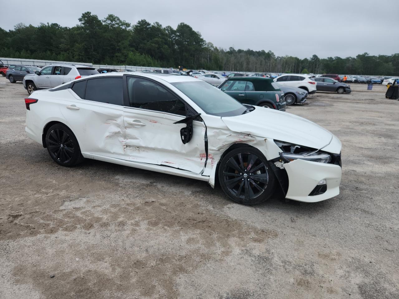 2022 Nissan Altima Sr - Image 4