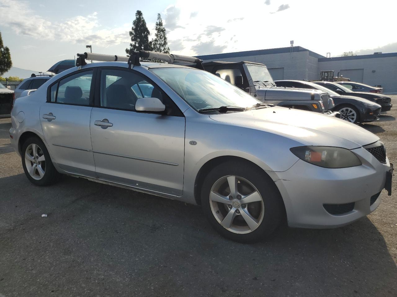 2004 Mazda 3 I - Image 4