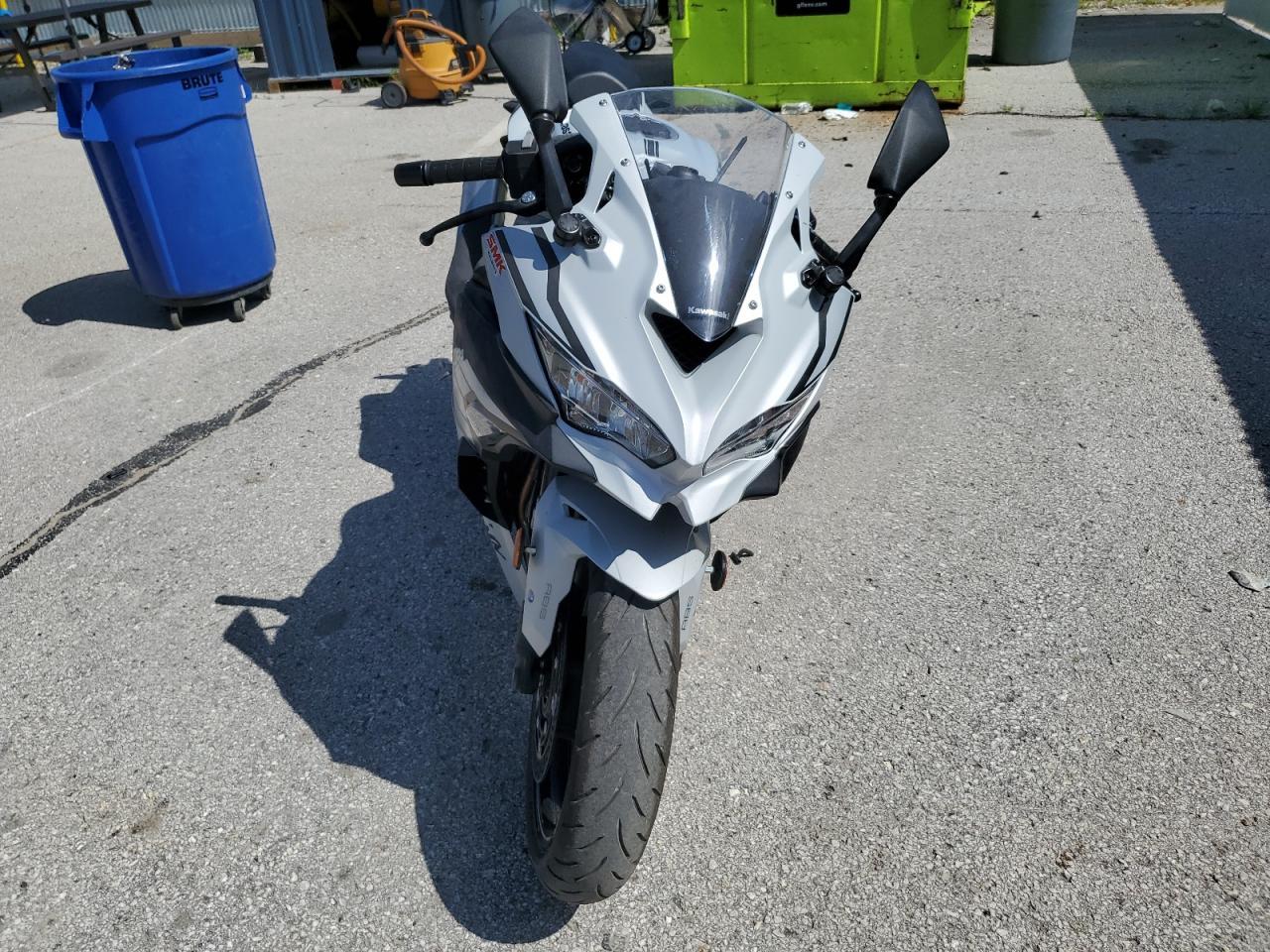 2025 Kawasaki Zx400 S - Фото 2