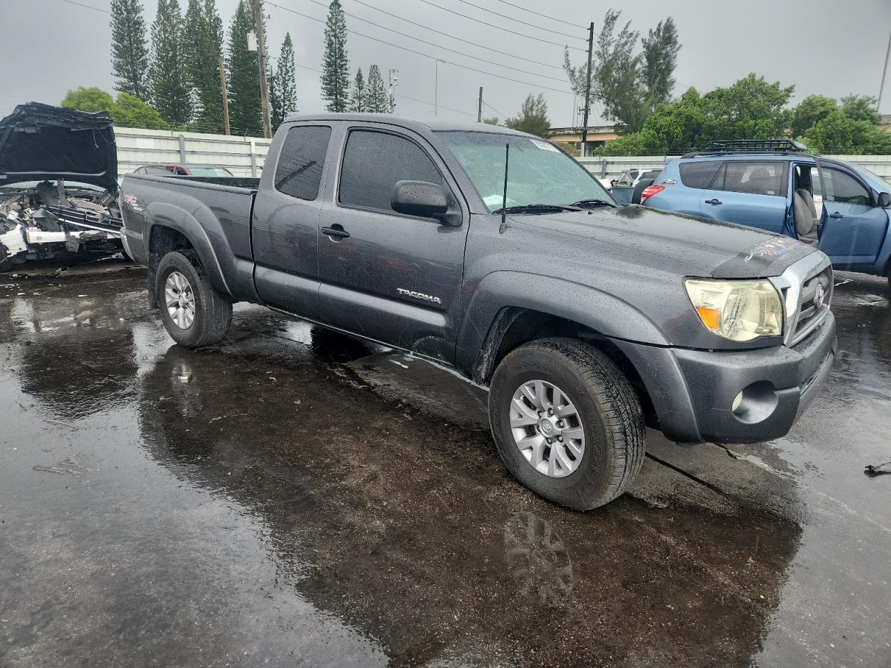 2009 Toyota Tacoma Access Cab - Image 4