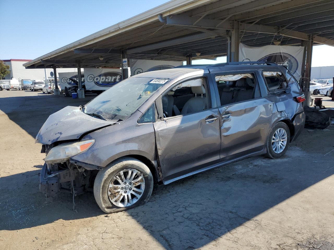 2016 Toyota Sienna Xle