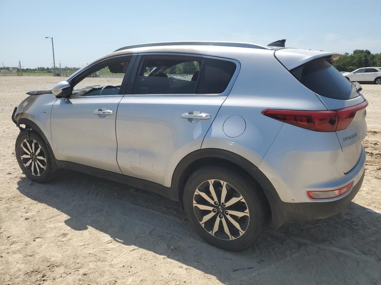 2017 Kia Sportage Ex - Image 2