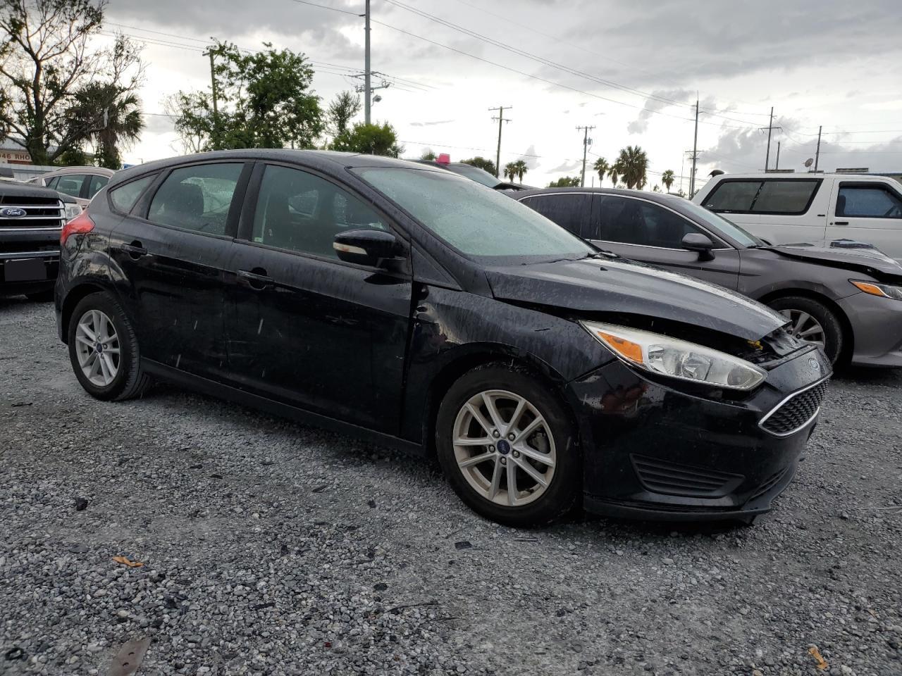 2017 Ford Focus Se - Фото 4