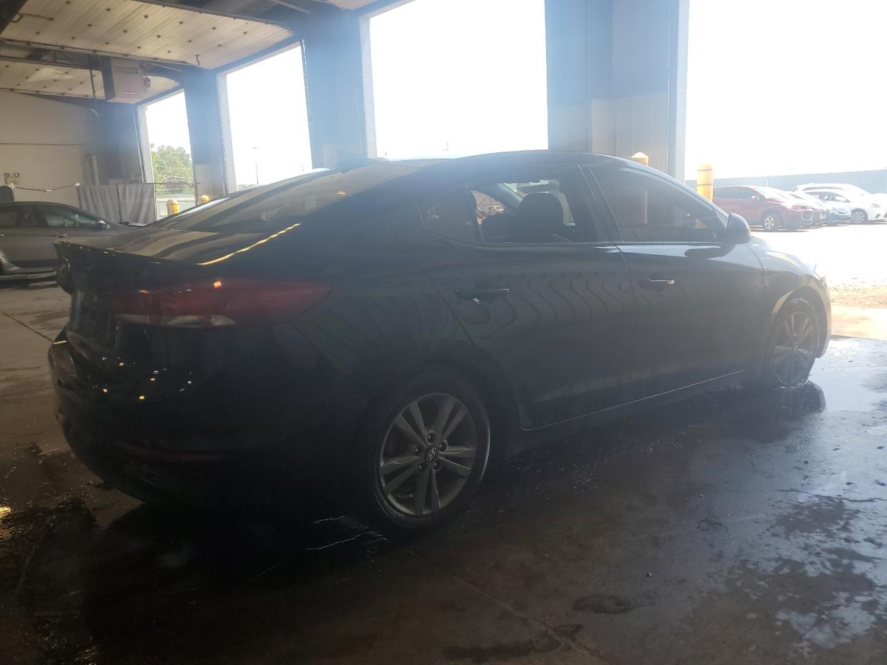2018 Hyundai Elantra Sel - Фото 3
