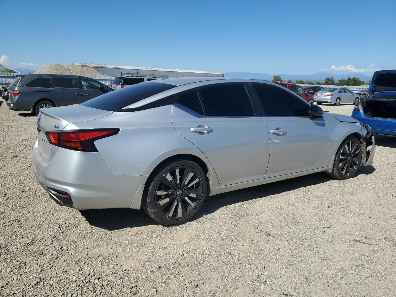 2019 Nissan Altima Sr - Фото 3