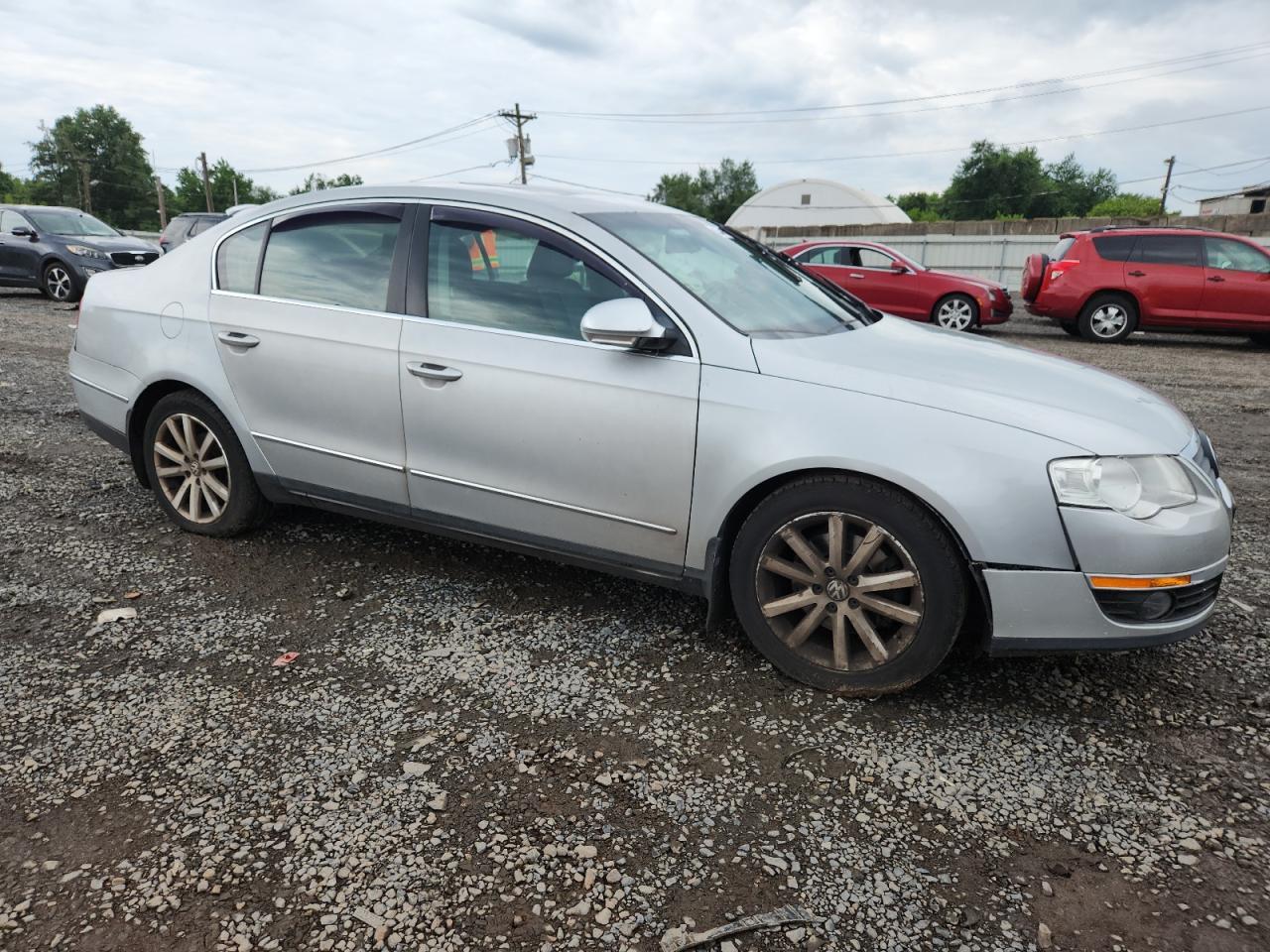 2010 Volkswagen Passat Komfort - Image 4