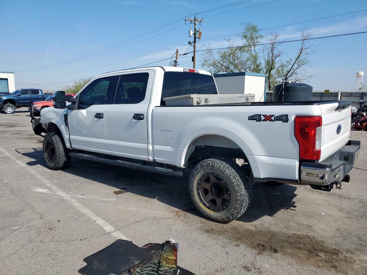 2018 Ford F250 Super Duty - Фото 2