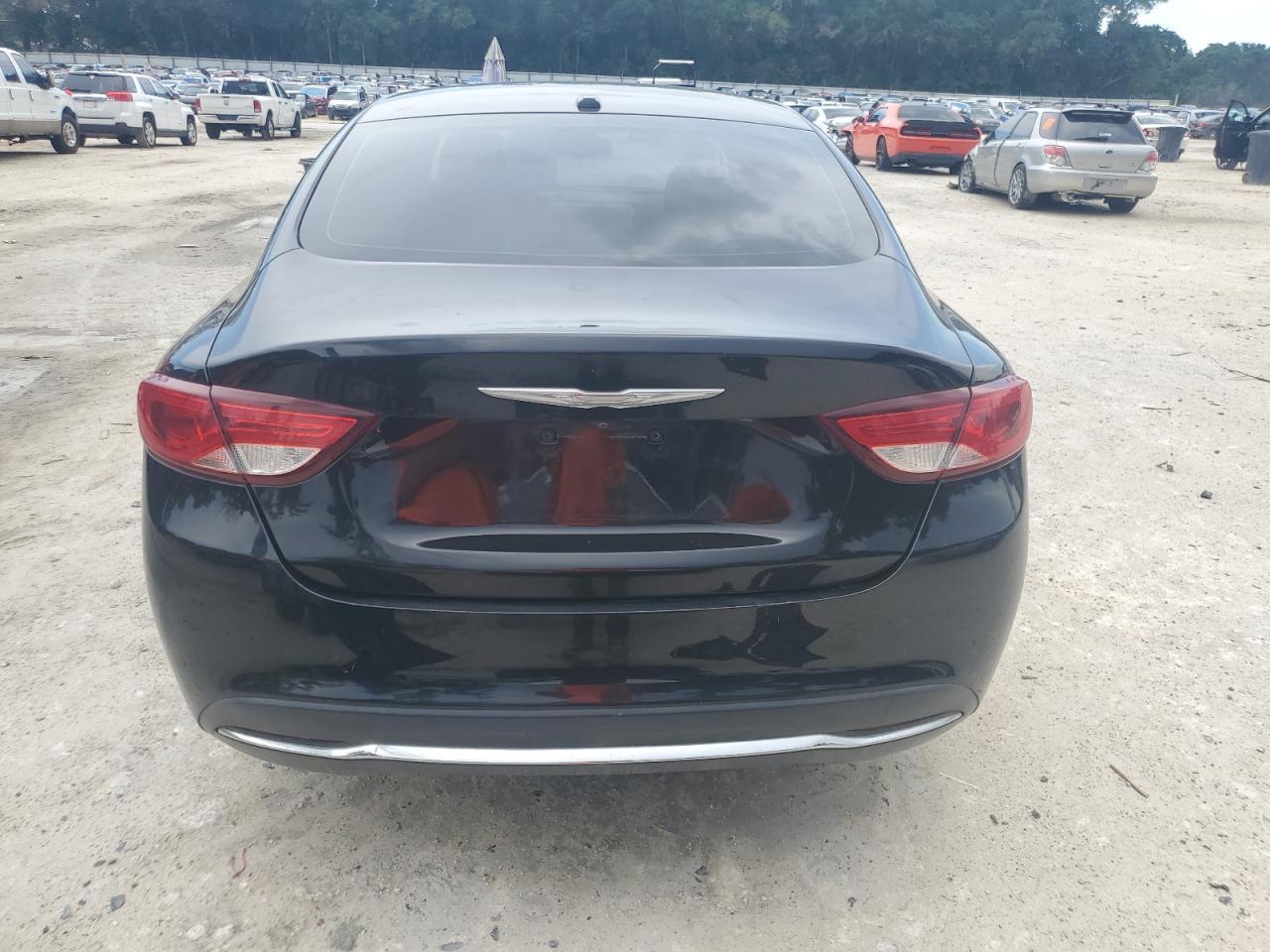 2015 Chrysler 200 Limited - Image 6
