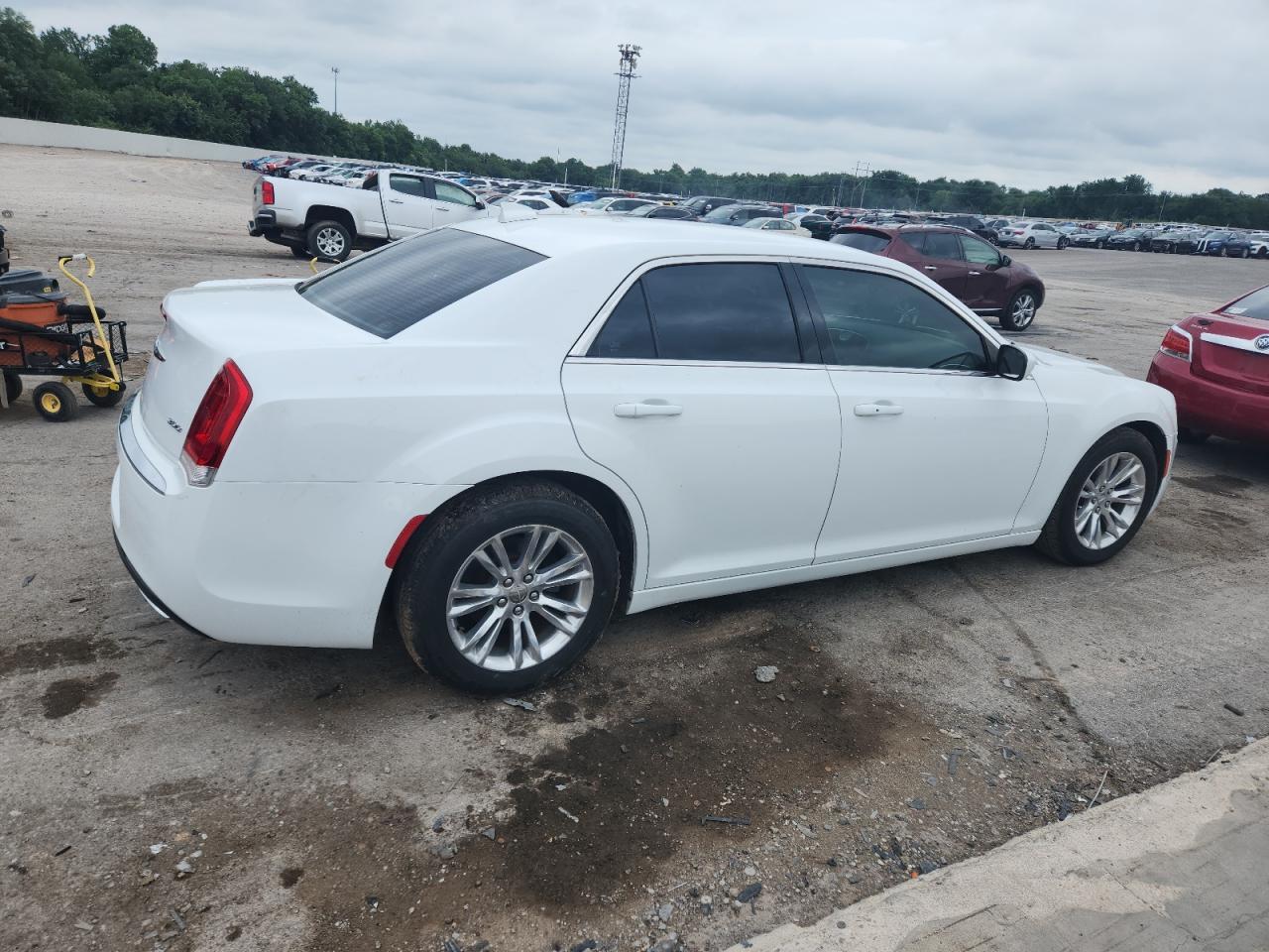 2017 Chrysler 300 Limited - Image 3