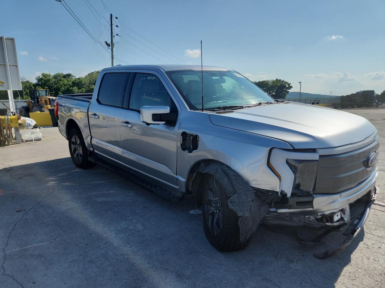 2022 Ford F150 Lightning Pro - Фото 4