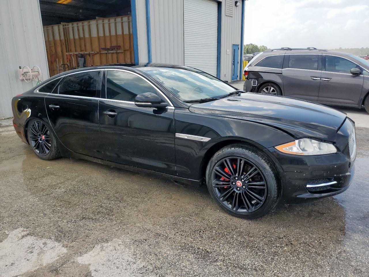 2014 Jaguar Xjl Portfolio - Image 4