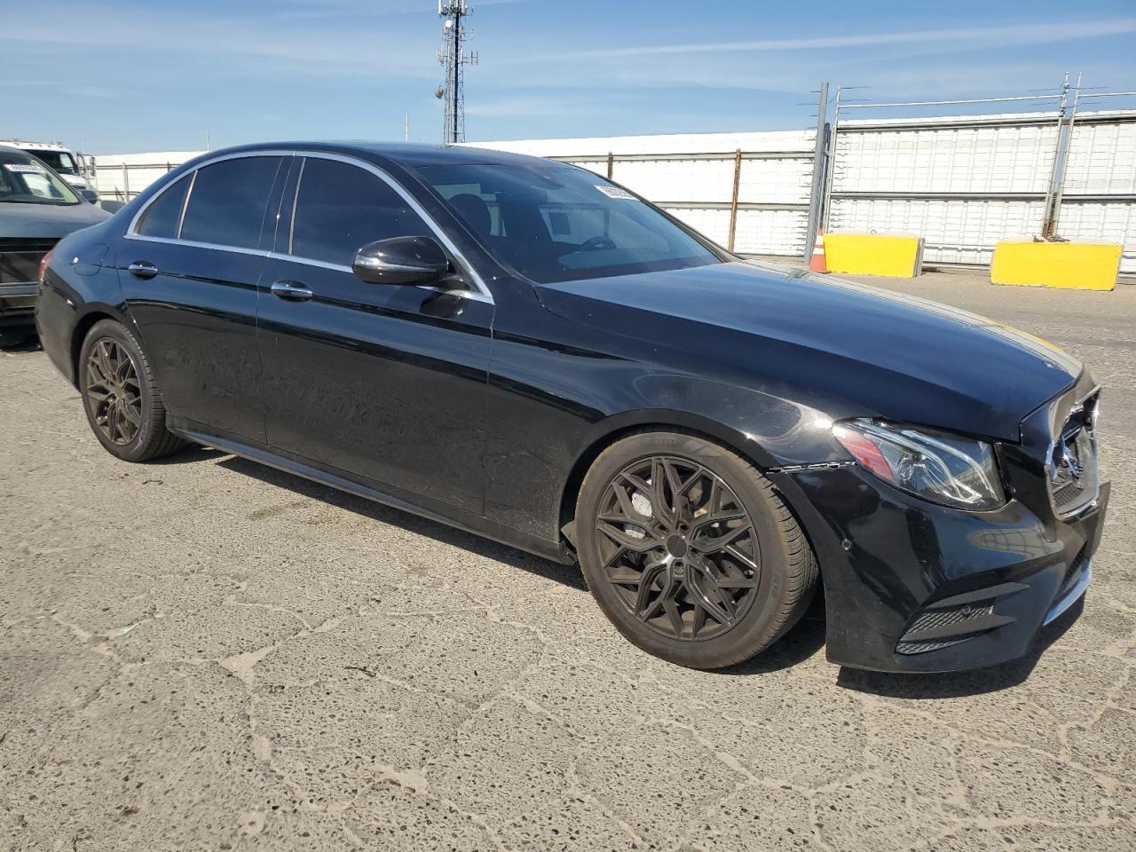 2018 Mercedes-Benz E 300 - Image 4