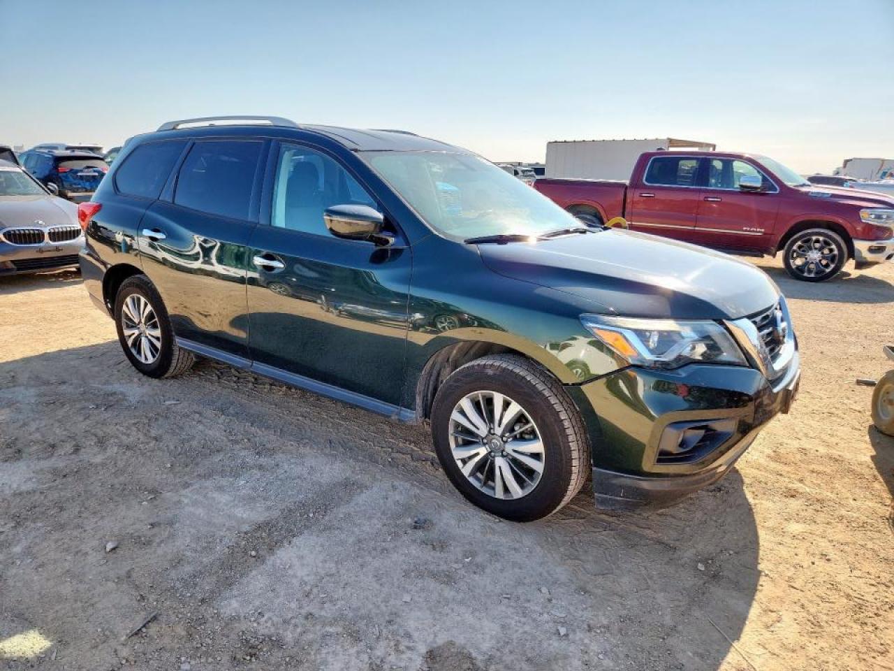 2020 Nissan Pathfinder Sv - Фото 4