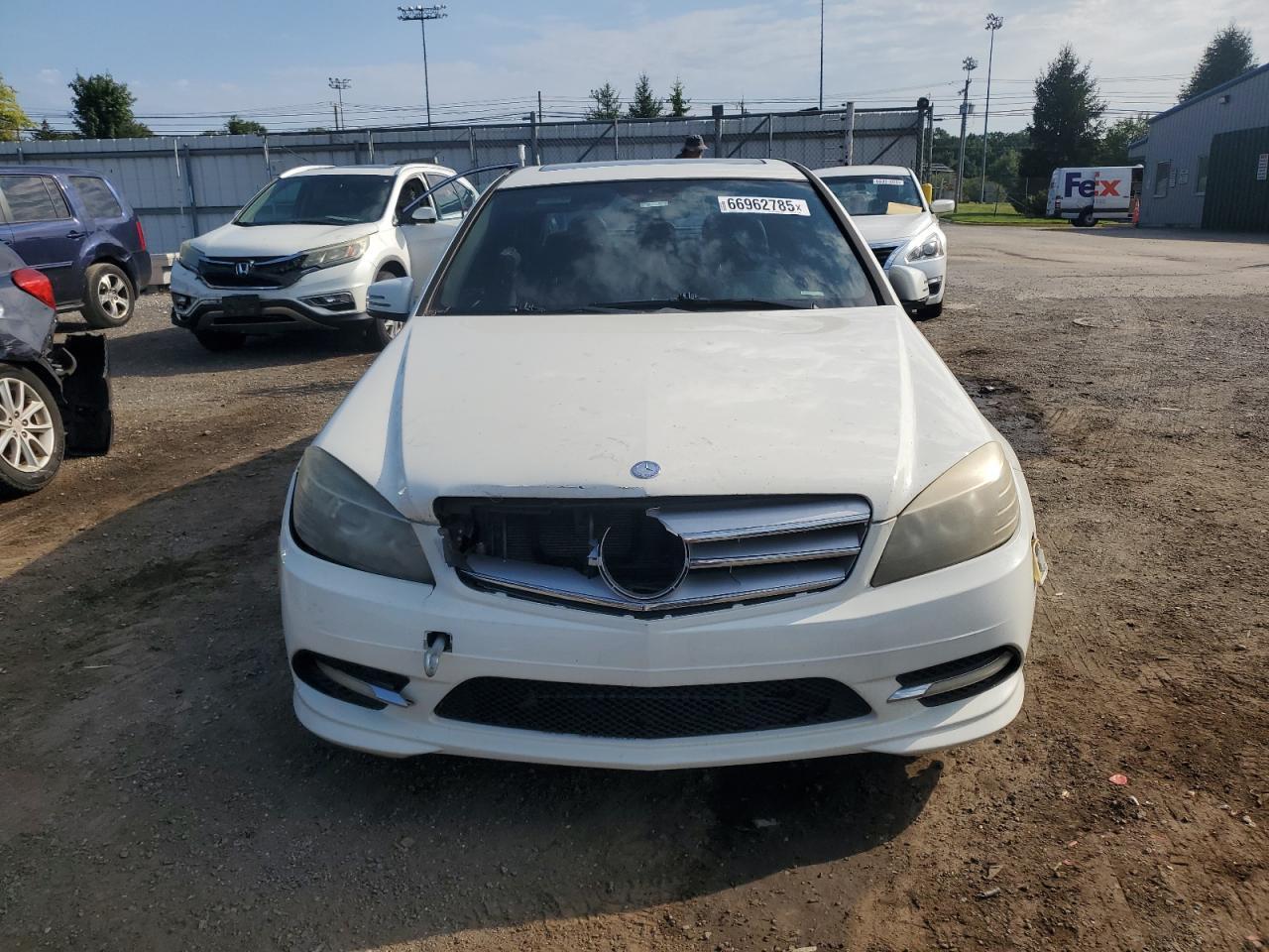 2011 Mercedes-Benz C 300 4Matic - Фото 5