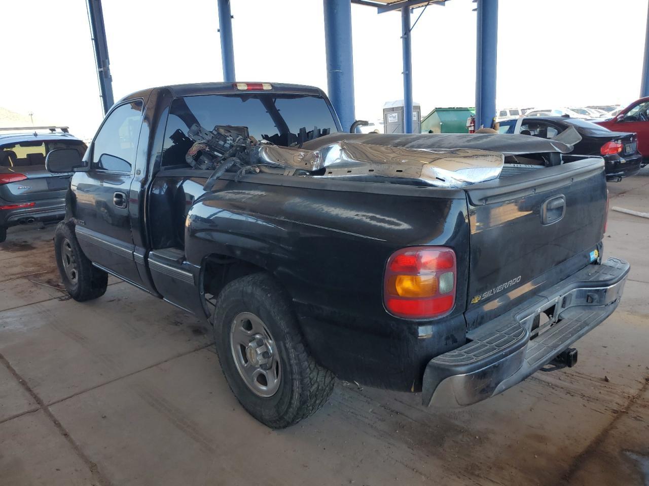 2002 Chevrolet Silverado C1500 - Фото 2