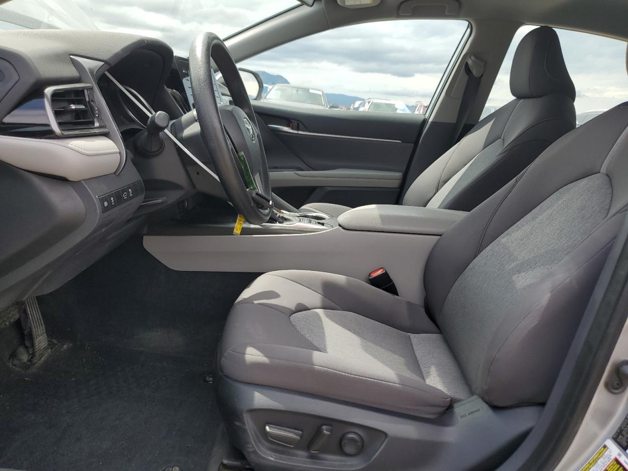 2023 Toyota Camry Le - Image 7