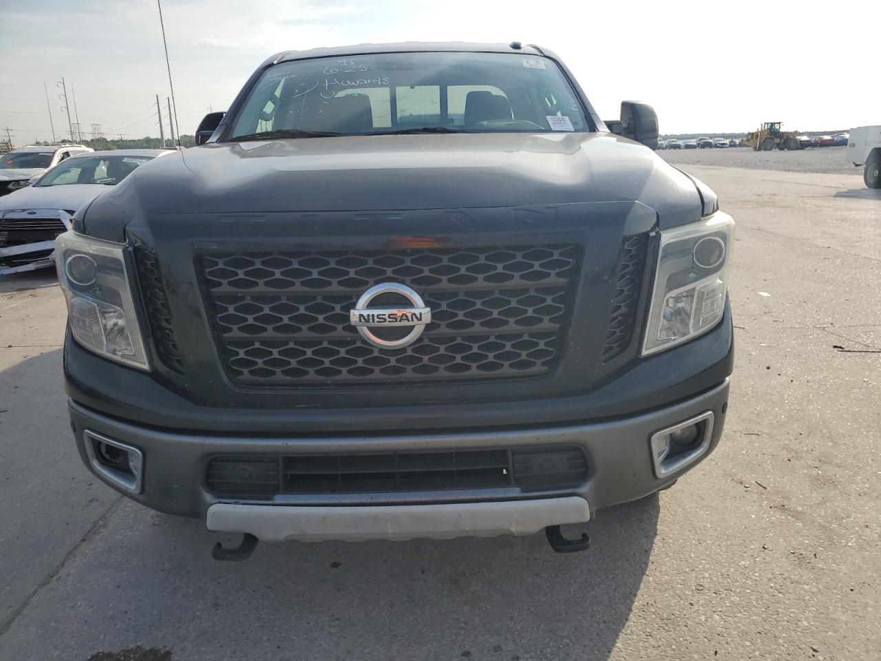 2016 Nissan Titan Xd Sl - Image 5