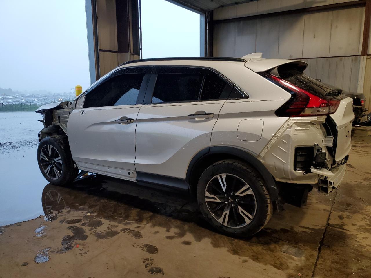 2024 Mitsubishi Eclipse Cross Se - Image 2