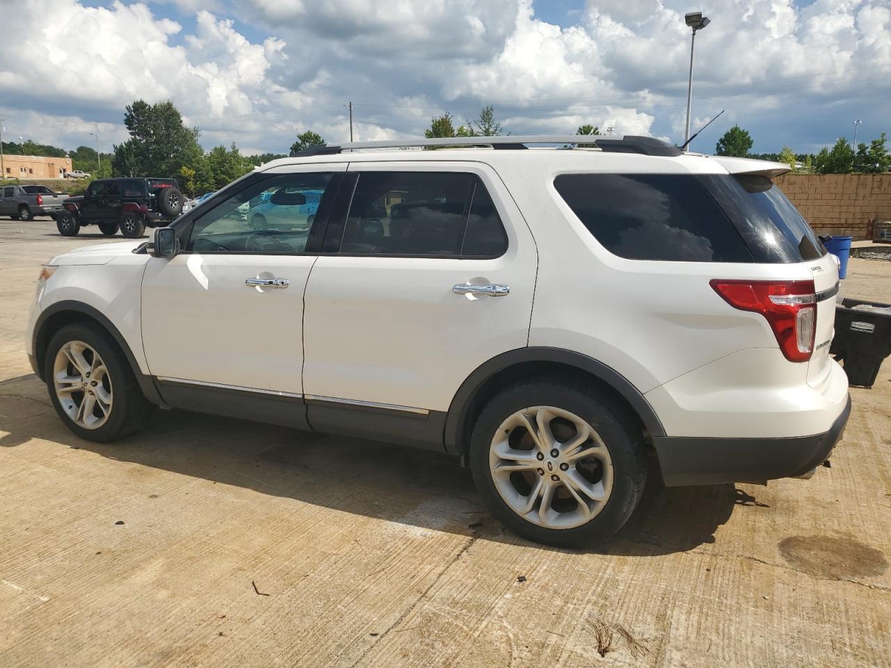 2015 Ford Truck - Фото 2